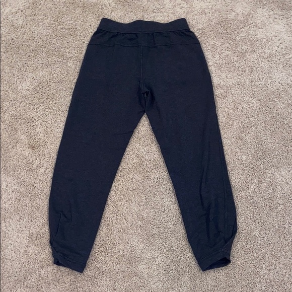 Lululemon joggers! Size 4! - Picture 2 of 4